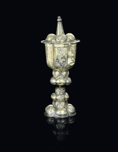 Copa con tapa, probablemente Transilvania, principios del siglo XVII de School Hungarian