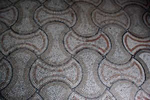 (detalle) de la decoración del suelo (mosaico) de School Italian