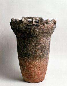 Gran jarrón de terracota de Fukushima, período Jomon siglo XVI-X a.C.