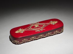 Caja de laca, firma de Peter Carl Fabergé (1846-1920), caja por la Fábrica N. Lukutin, c.1890 de School Russian