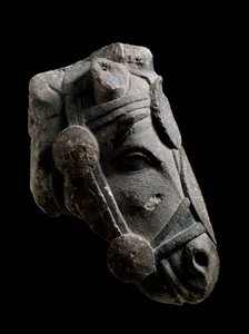 Cabeza de caballo, escultura de piedra de Fuente la Higuera