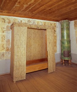 Cama plegable y estufa de cerámica en la casa de Carl Linnaeus (1707-78) (foto) de School Swedish