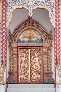 Puerta del templo, Wat Phrathat Doi Suthep de School Thai