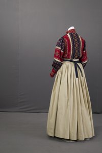 Conjunto de boda ucraniano de School Ukranian