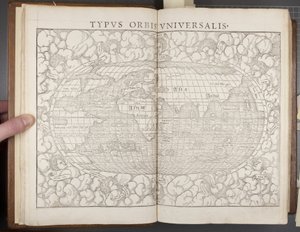 Globo, de Cosmographia, 1544 de Sebastian Munster