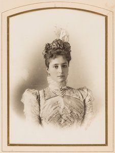 Elisabeth Fiodorovna de Russie (Elisabeth de Hesse Darmstadt) (1864-1918) - Princesa de Hesse por el Rin, la Gran Duquesa Elizabeth Fyodorovna de Rusia, por Levitsky, Sergei Lvovich (1819-1898). Fotografía de albúmina. Colección privada