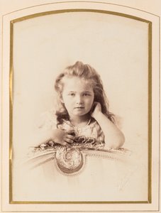 Tatiana Nikolaievna de Russie (1897-1918) - Gran Duquesa Tatyana de Rusia, por Levitsky, Sergei Lvovich (1819-1898). Foto en albúmina de Sergei Lvovich Levitsky