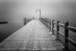 Misty Pier: Soledad de Shanrui Ren