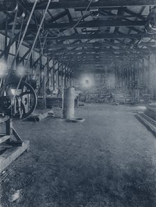 Interior, Talleres de Ajustadores, Compañía Minera de Oro Geldenhuis Deep Level (foto en blanco y negro) de South African Photographer