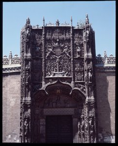 Arte gótico isabelino: fachada del colegio San Gregorio (1488-1496) Valladolid, España de Spanish School