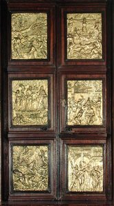 Puertas del santuario de la Capilla Sacramentaria de Spanish School
