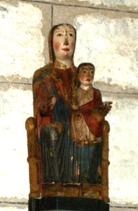 Virgen y Niño de Barcelona (madera) de Spanish School