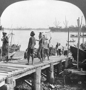 Embarcadero en el Río Irawaddy, Rangún, Birmania, 1908