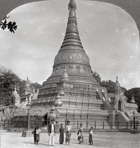 La Pagoda Aindow Yak, Mandalay, Birmania, 1908