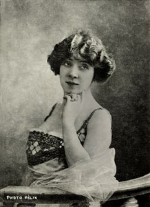Retrato de la artista francesa Amelie Dieterle ( 1871