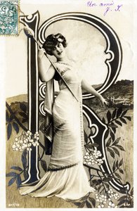 R: Gabrielle Robinne, actriz francesa, Comédie-Française, París - alfabeto en postal de Studio Reutlinger