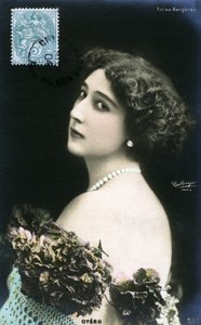 La bella Otero con las locuras Bergères, postal de principios del siglo XX de Studio Reutlinger