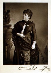 Marie Effie Wilton Bancroft (1839-1921), actriz y gerente teatral, retrato fotográfico de Studio Walery