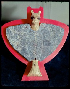 Peto en forma de águila con cabeza de león, de Tell Hariri (antigua Mari) c.2500 a.C.