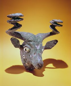 Cabeza de un toro, de Irak, c.2000 a.C.
