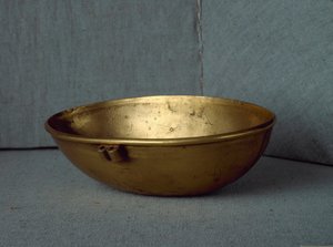 Civilización sumeria: copa ovalada de oro de Sumerian Sumerian
