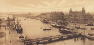 Malmo: Puerto (foto b/n) de Swedish Photographer