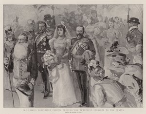 La procesión de la novia pasando por el corredor temporal hacia la capilla de Sydney Prior Hall