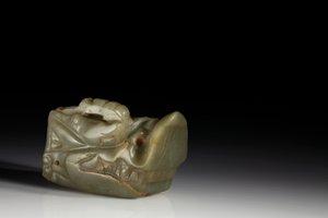 La Cabeza de Dragón de Jade Junkunc de Tang Dynasty Chinese School
