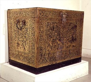 Cofre de laca negra con decoración dorada, posiblemente caja de escrituras budistas, hecho en Ayudhya, Tailandia de Thai School