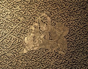 ARTE TAILANDÉS: Episodio del "Ramayana" con decoración Kra Nak. Estuche de libros, Bangkok St.