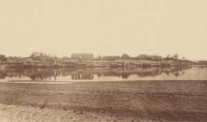 [Vista general de Luxor tomada desde la orilla opuesta] de Théodule Devéria