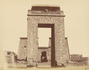 Portal del Templo de Khonsu, Karnak