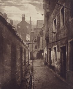 Close, No. 115 High Street. de Thomas Annan