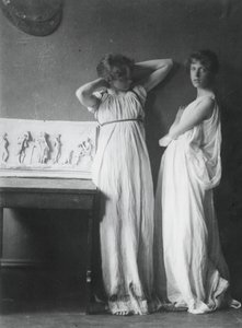 Modelos no identificados con trajes griegos, c. 1883 de Thomas Eakins