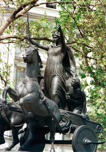 Estatua de Boudicca y sus hijas en un carro, Thames Embankment, Londres de Thomas Thornycroft