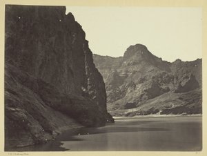 Cañón Negro, Río Colorado, mirando hacia abajo cerca del Campamento 7. Exploraciones en Nevada y Arizona, Expedición de 1871. Teniente Geo. M. Wheeler, Com