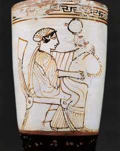 Lekythos, frasco de aceite atribuido al Pintor Tymbos que representa a una mujer tejiendo una corona, siglo V a.C.