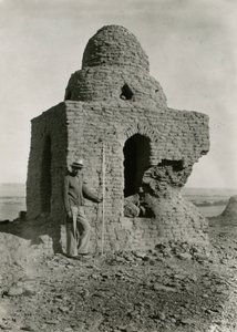 Gran Tumba, necrópolis, Qasr Ibrim, Egipto, fotografía de Ugo Monneret de Villard de Ugo Monneret de Villard