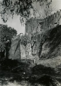 Muro exterior de la Iglesia de Nuestra Señora María de Sión, Axum, Etiopía, fotografía de Ugo Monneret de Villard. de Ugo Monneret de Villard