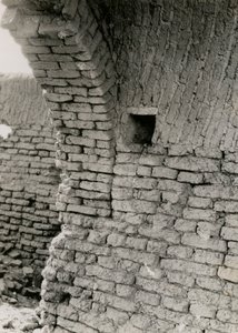 Ruinas de una iglesia en el desierto, detalle de la pechina de la cúpula, Adindan, Egipto, fotografía de Ugo Monneret de Villard. de Ugo Monneret de Villard