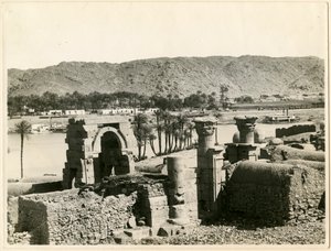Templo de Osiris, antes de su restauración, isla de Bigeh, Egipto, fotografía de Ugo Monneret de Villard de Ugo Monneret de Villard