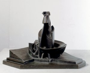 Desarrollo de una botella en el espacio (Linee e forza di una bottiglia). Escultura de bronce de Umberto Boccioni (1882-1916) 1912 Dim: 38.1 cm Milán, Museo del Novecento
