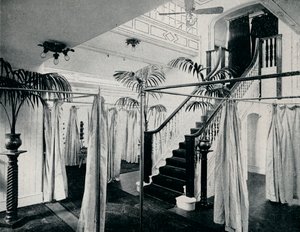 Un Rincón del Salón de Ejercicios para Damas, c1898