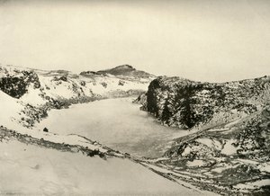 Un lago de agua dulce cerca del Cabo Barne, c1908