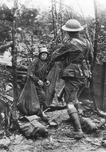 Un soldado alemán se rinde, Aisne, Francia, Primera Guerra Mundial, 18 de julio de 1918 de Unbekannt