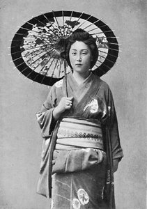 Una dama japonesa con traje de paseo, 1902 de Unbekannt