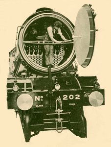 Una locomotora mixta de Londres y del noreste con la caja de humo abierta, c1930 de Unbekannt