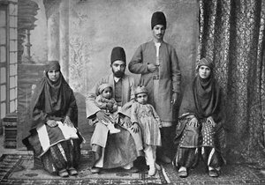 Una familia persa parsi, 1902 de Unbekannt