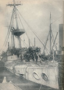 Un triunfo de salvamento. El crucero Gladiator, apoyado por remolcadores de salvamento, 1908 de Unbekannt