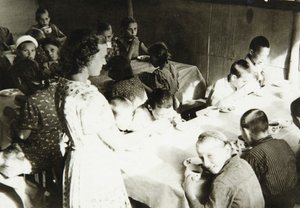 Comedor de un campamento de Jóvenes Pioneros, URSS de Unbekannt